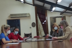 Imagen-del-Jurado-decidiendo-a-los-ganadores-del-Concurso