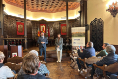 Director-General-Turismo-en-entrega-de-reconocimientos