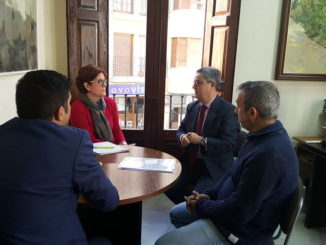 Firma del contrato de la auditoría de contratación en el Ayuntamiento de Segorbe